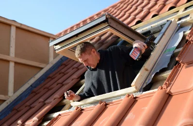 Pose de fenêtres de toit Velux à Laning